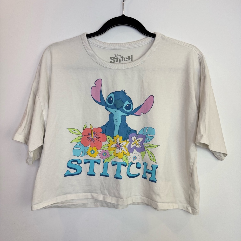 Disney Stitch White cropped T-Shirt size small